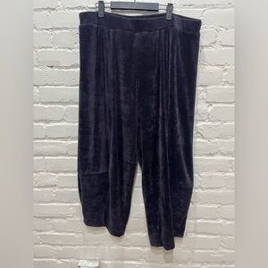 Alembika Velvet Pants